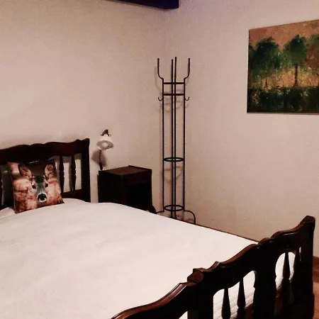 بيت للعطل Ferienhaus Mit Terrasse Auf Zwei Etagen Im Grunen Mit Offenem Kamin بيرنو ام سشوارتزال
