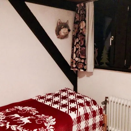Ferienhaus Mit Terrasse Auf Zwei Etagen Im Grunen Mit Offenem Kamin بيت للعطل بيرنو ام سشوارتزال